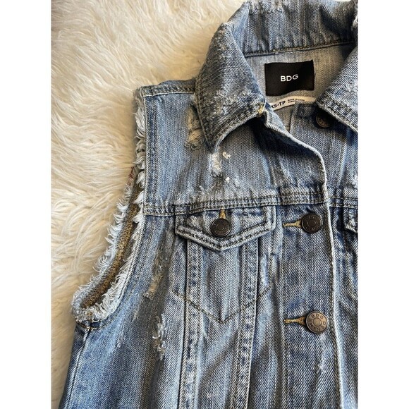 Urban Outfitters BDG Size XS Denim Vest Distressed American Flag Design - Picture 5 of 12